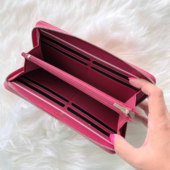 Chanel | 21A Classic Long Zipped Wallet - BN - Picture 4 of 4